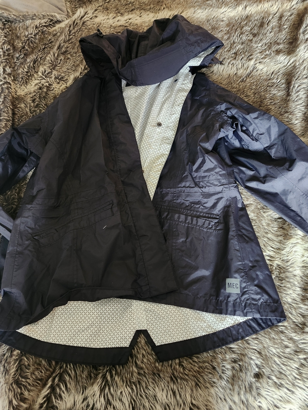 MEC Women's Black Hooded Raincoat with Patterned Lining- Size Xl